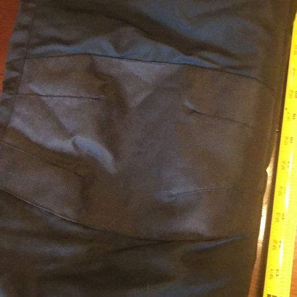 Snow pants sz 14/16 kids Faded Glory black/elastic waist/bottom of legs - Picture 3 of 13